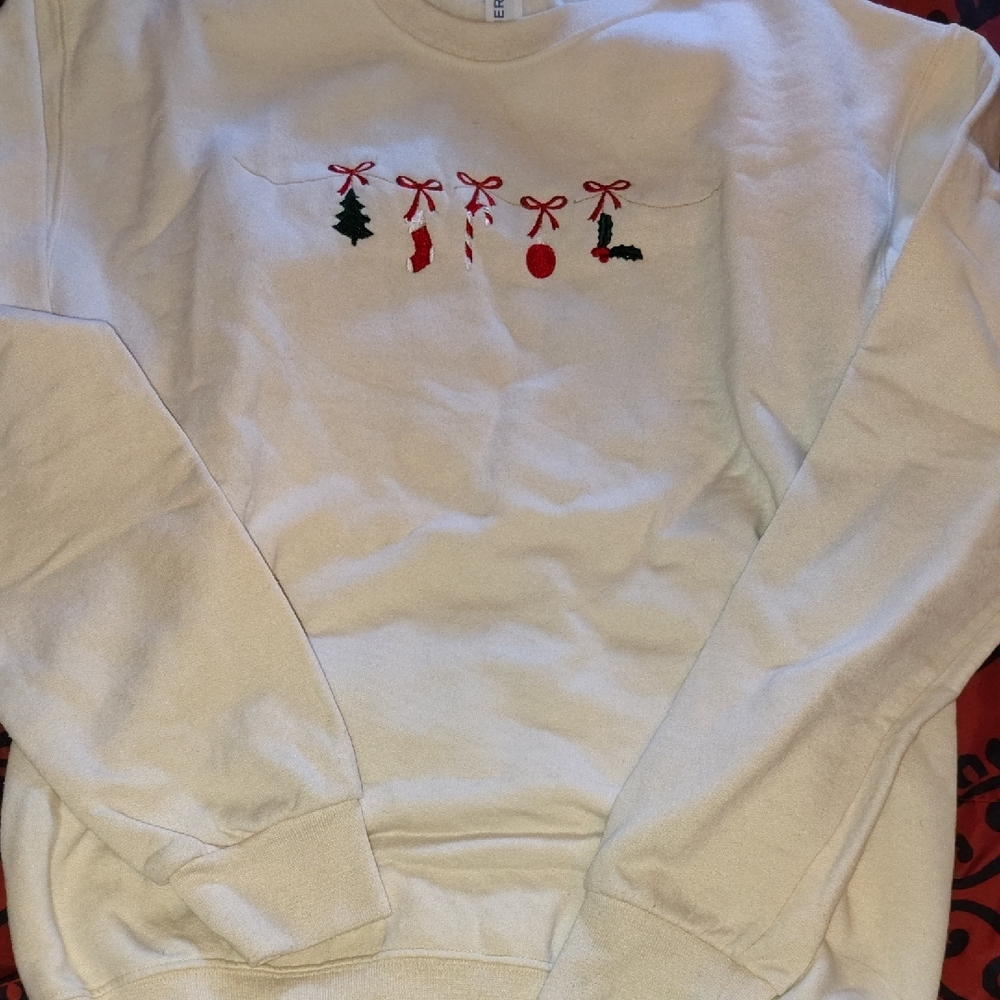 Festive Cream Sweatshirt with Holiday Embroidery